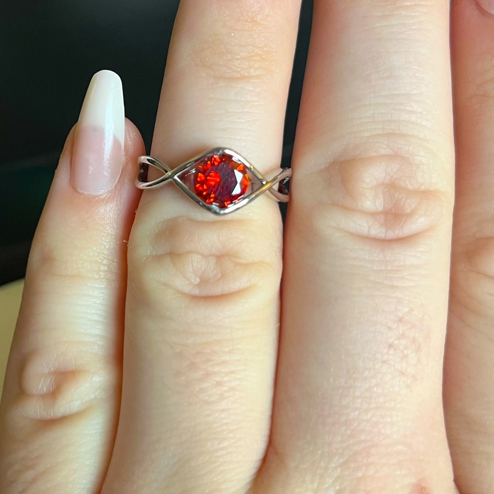 Ring. Size 8. Never worn. Too small.